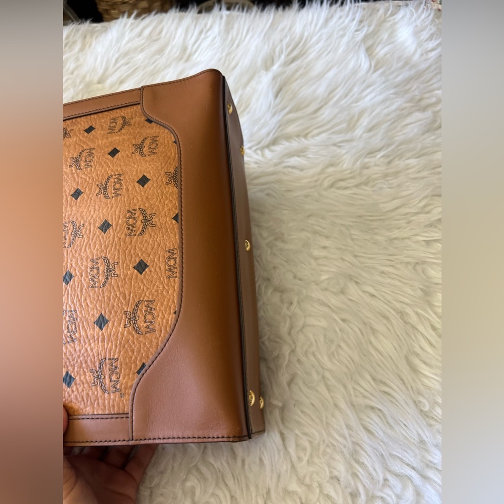 NWOT MCM AREN SAC BOOK TOTE - Picture 5 of 15